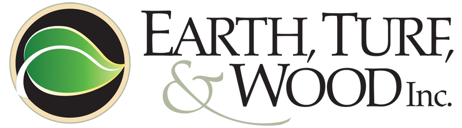 A logo for gunn 's store , a traditional good family shopping store.