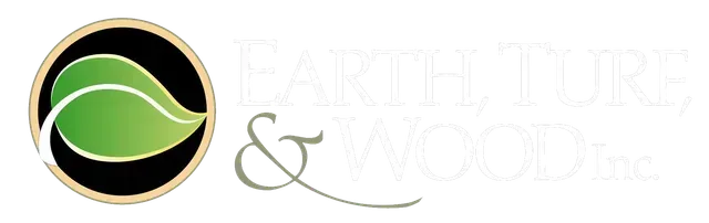 A logo for gunn 's store , a traditional good family shopping store.