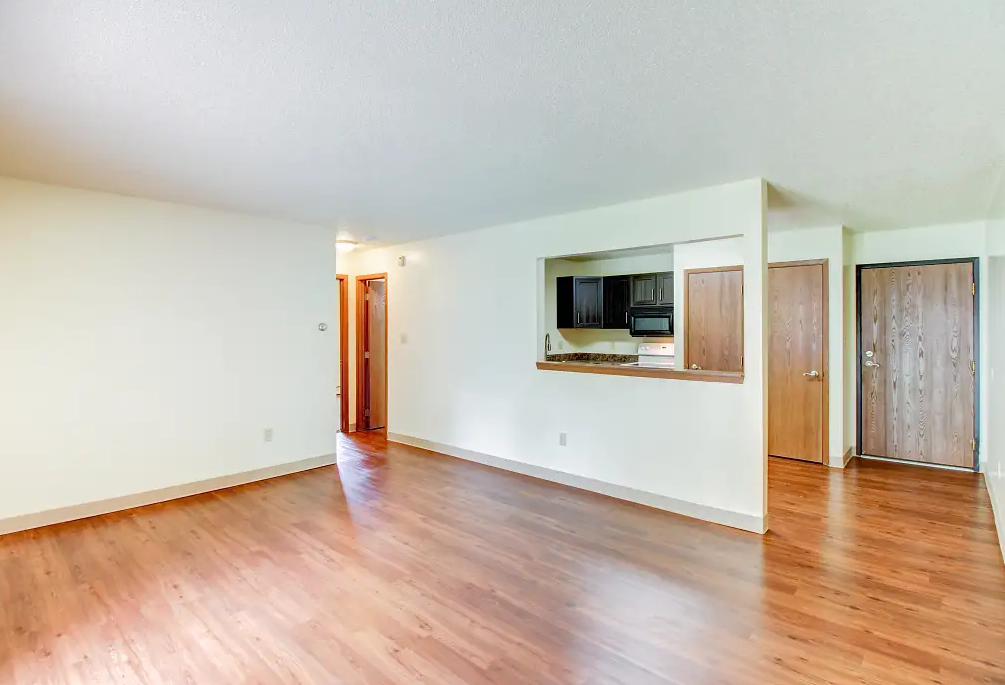 Sun Prairie Gallery | Apartments for Rent in West Des Moines, IA