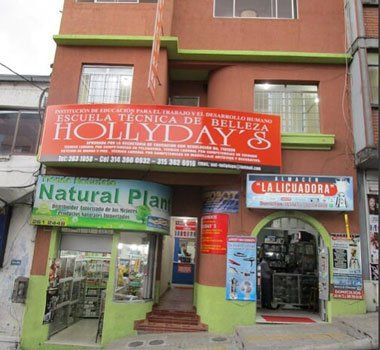 Escuela Técnica de Belleza Hollidays - Estudios en maquillaje