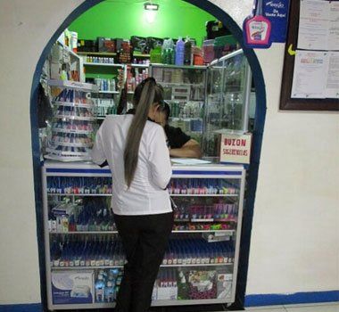 Escuela Técnica de Belleza Hollidays - Peinados para novia