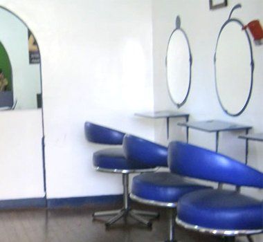 Escuela Técnica de Belleza Hollidays - Servicios de peluqueria