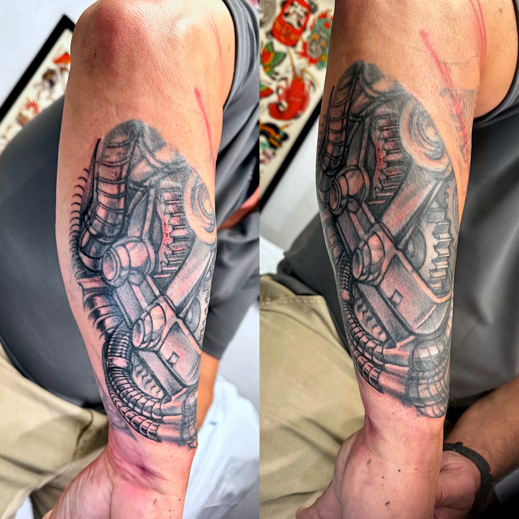 Small biomechanical tattoo
