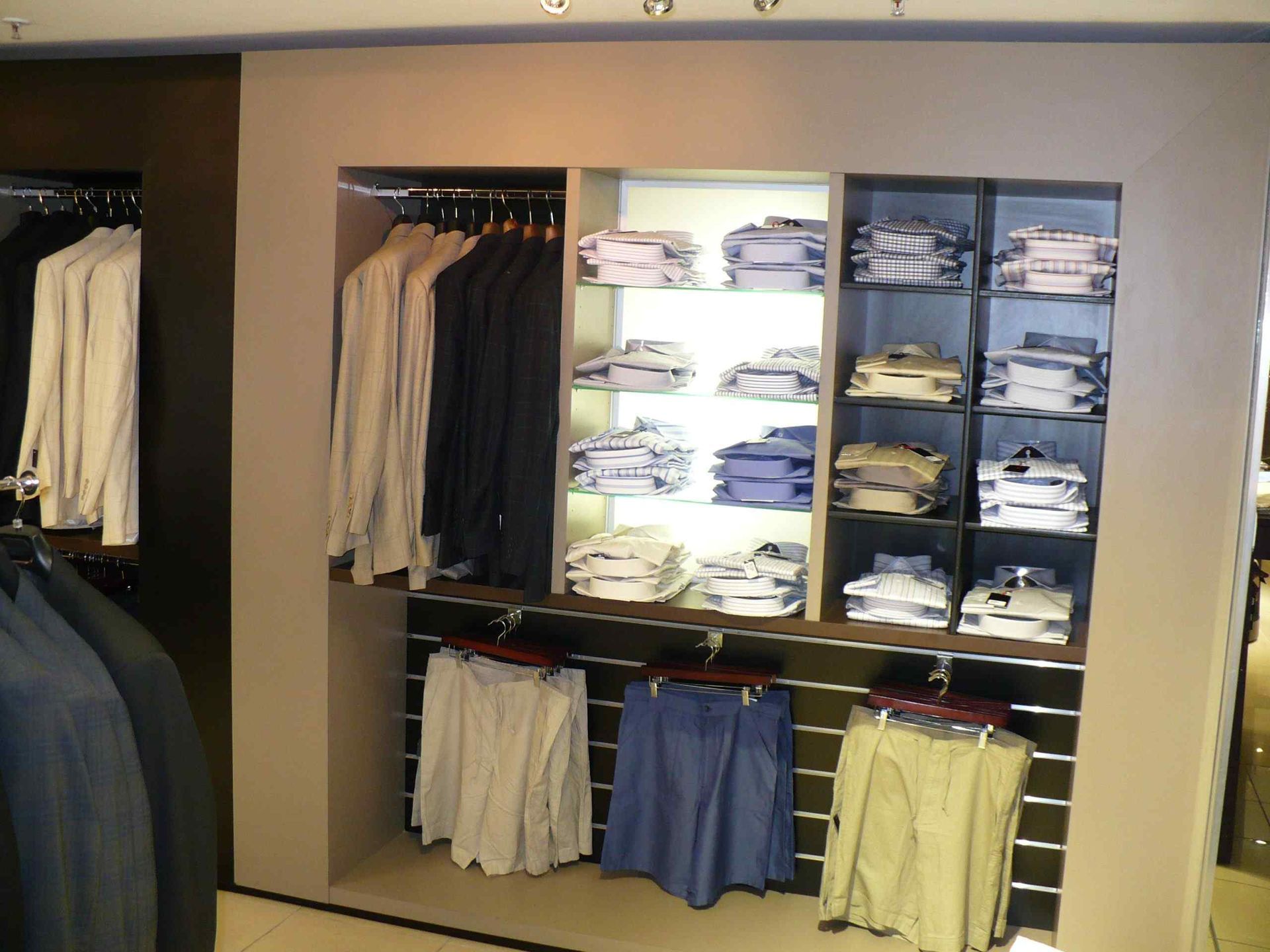 Eleganza Shopfitting 2