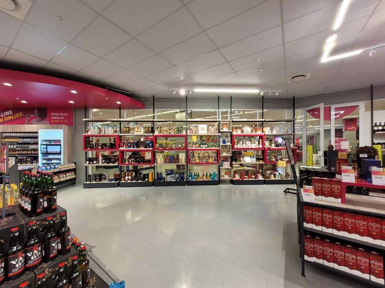 Game Store Shopfitting 15