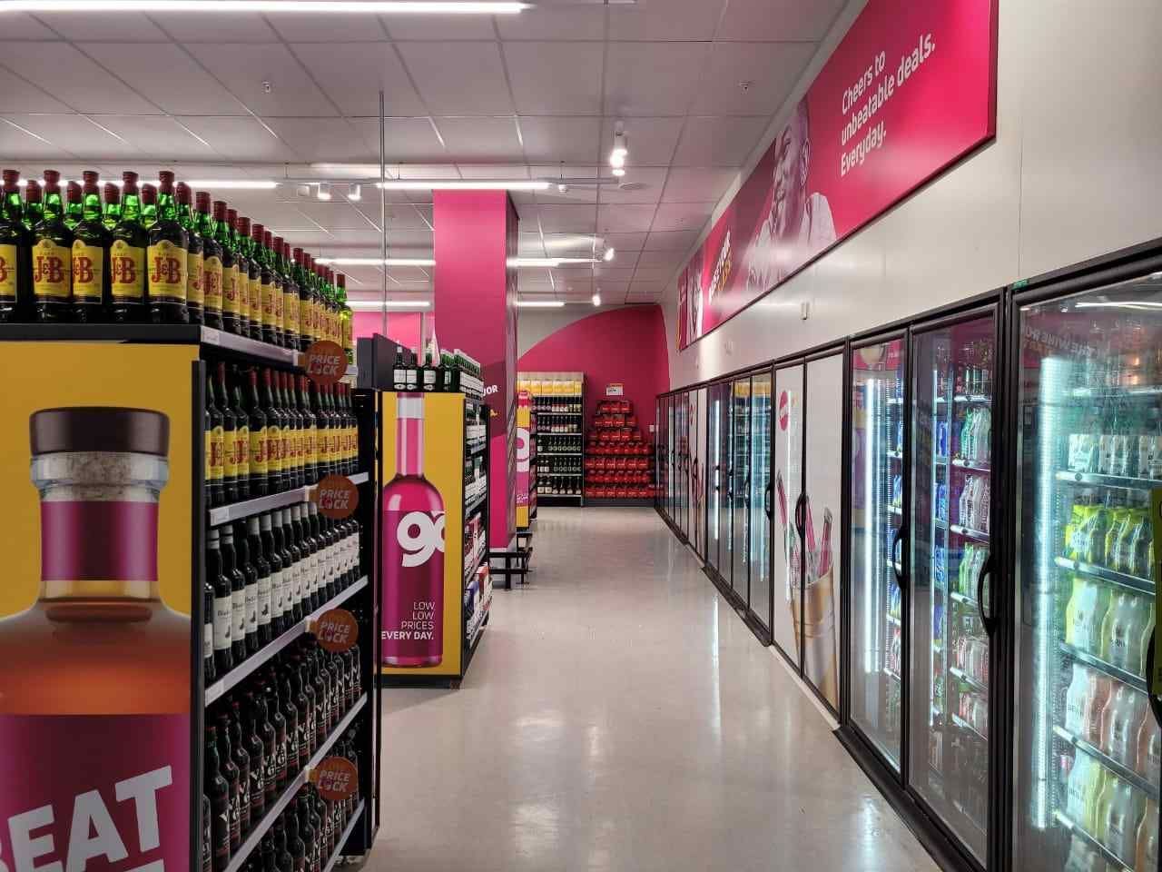 Game Store Shopfitting 8