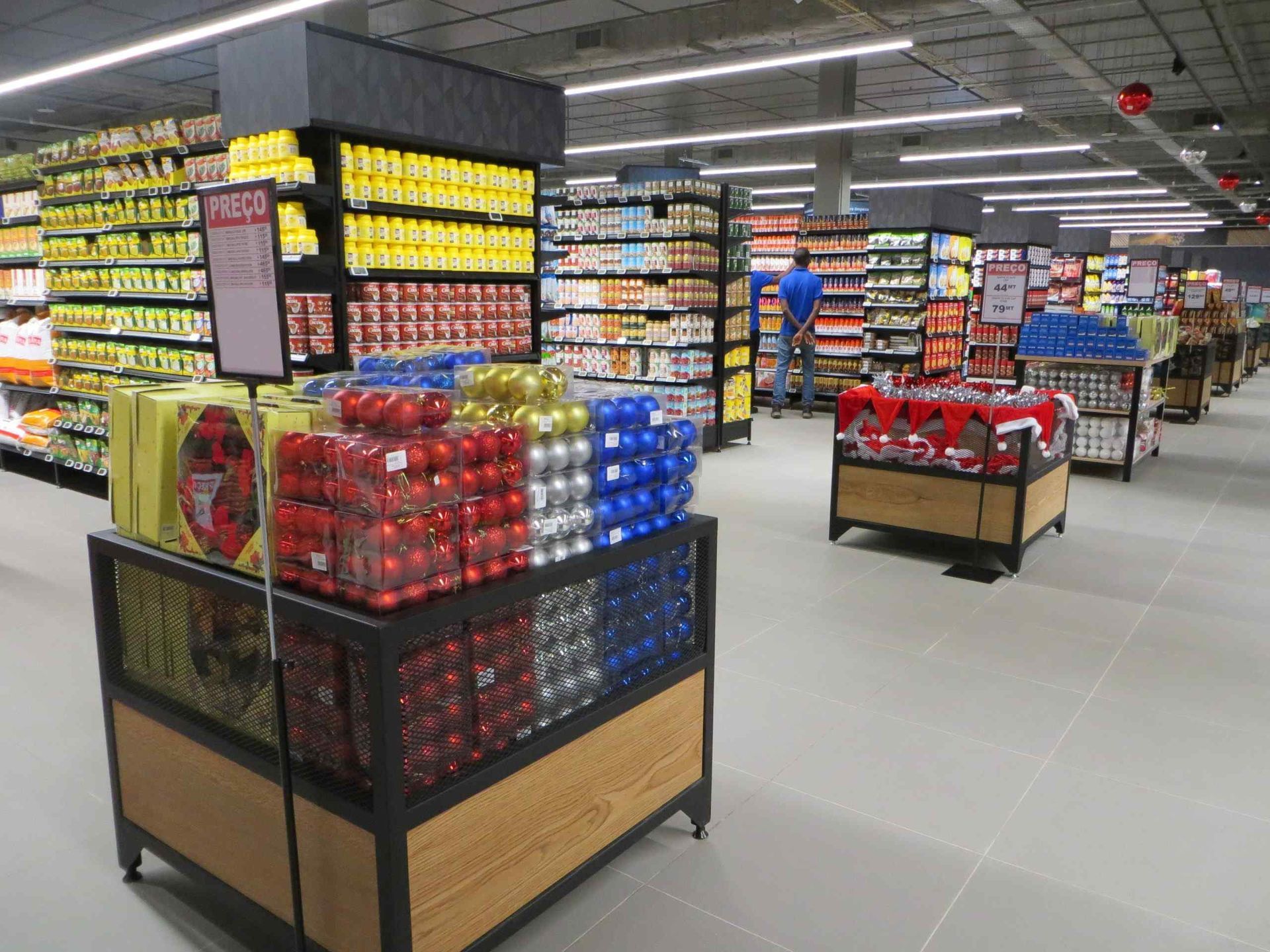 Super-Spar Shopfitting 2