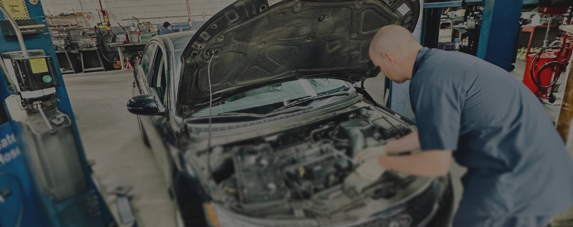 mechanic working on car | Craig Johnson Automotive