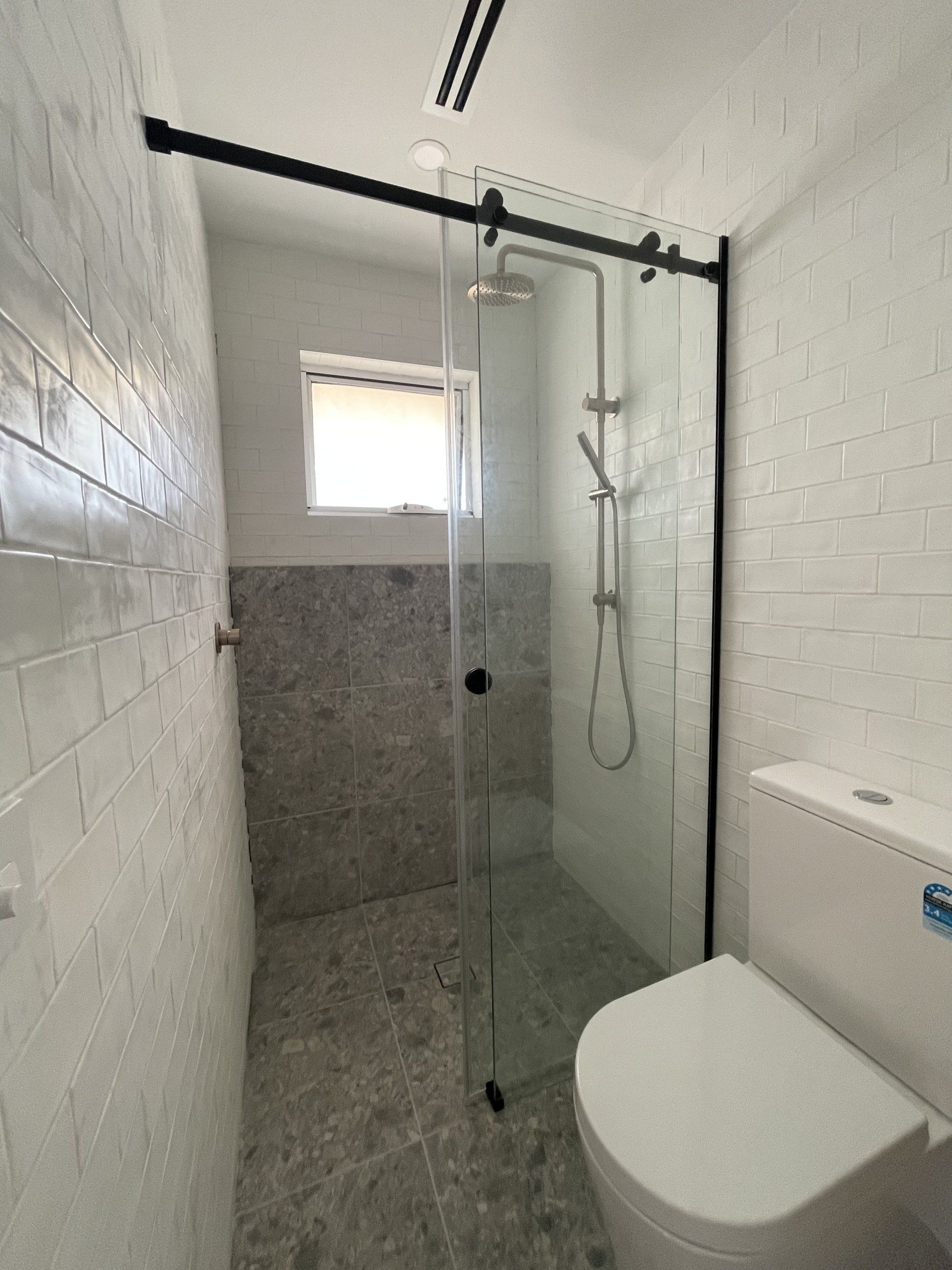 Frameless Sliding Shower Screens black1