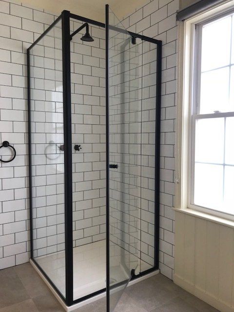 Semi Frameless Black