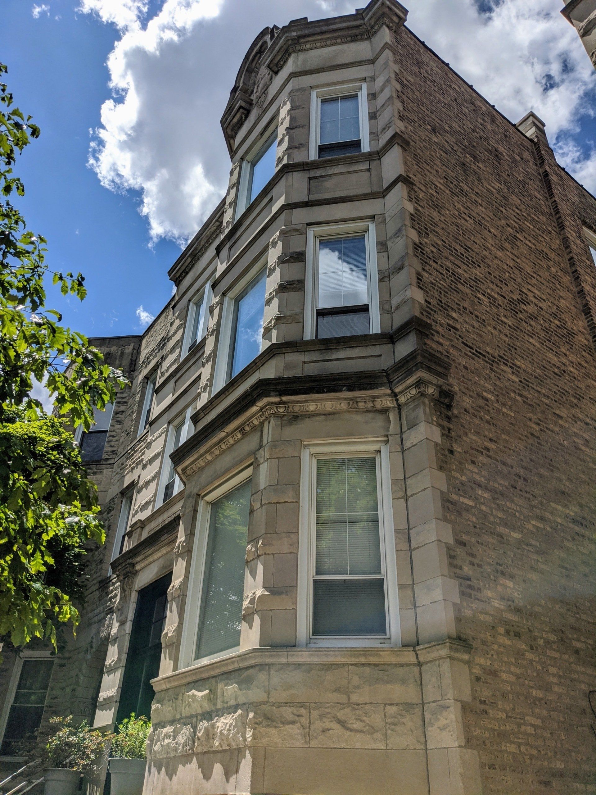 brick apartment building