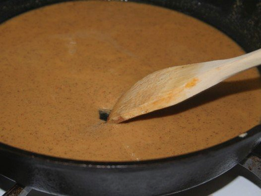 Making a full-bodied, creamy roux comes from a classic technique in cooking. Recipe at bayfavors.com
