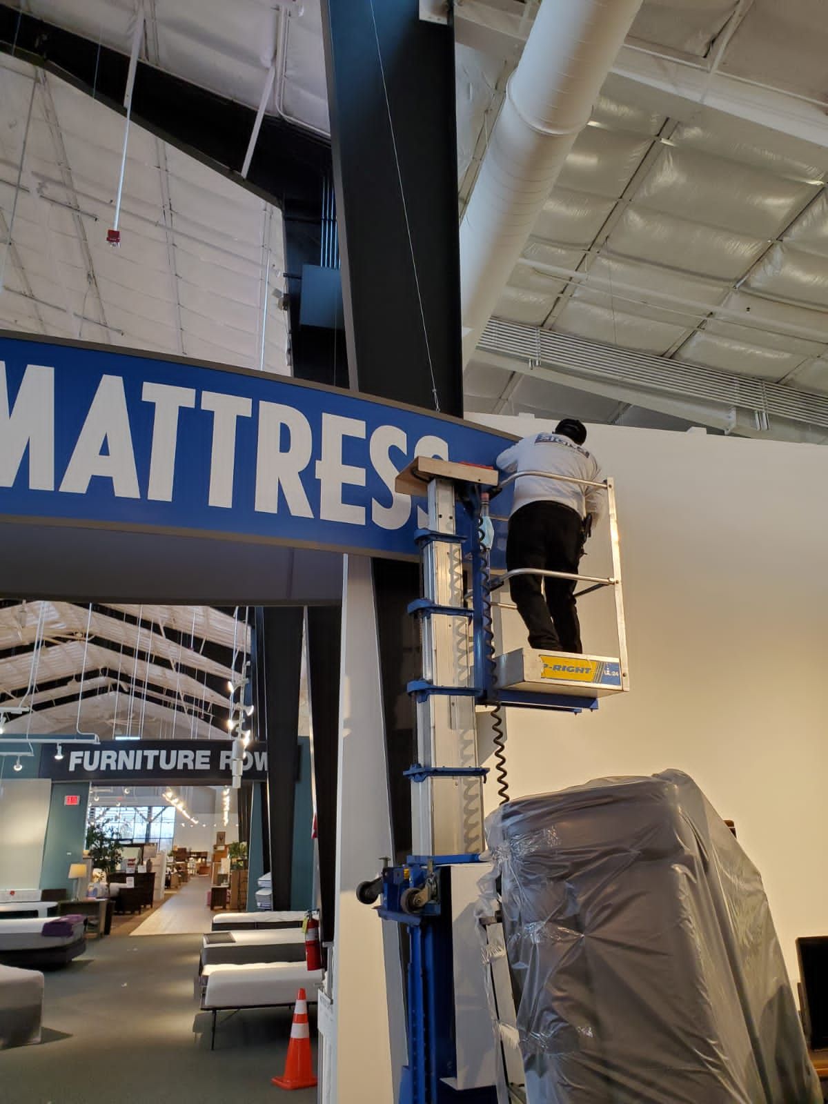 Sign Replacement - Sign Material and Size - Custom Sign Replacement Company