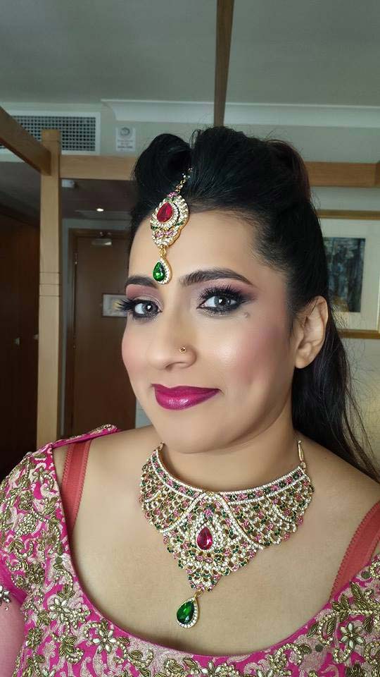 Beautiful bride in traditional Indian wear