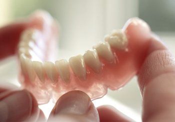 Dentures and tooth extraction