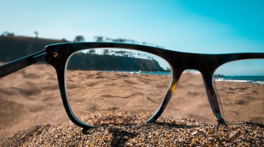 Non-Polarised Lenses
