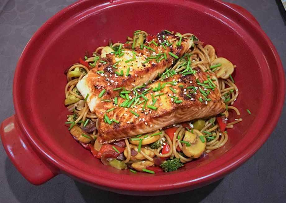 teriyaki noedels met zalm