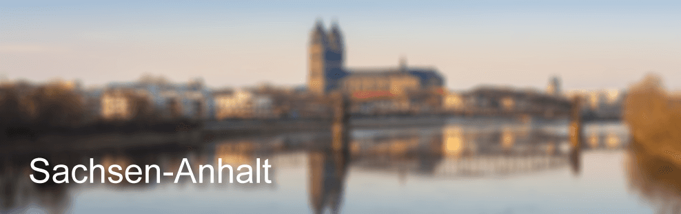 Une image floue d'une rivière avec les mots Saxe-Anhalt en bas