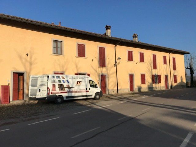 Furgone di LM Sverniciature