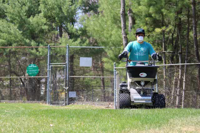 6 Step Lawn Care Fertilizer Program - Landscaping Services in Sudbury, MA
