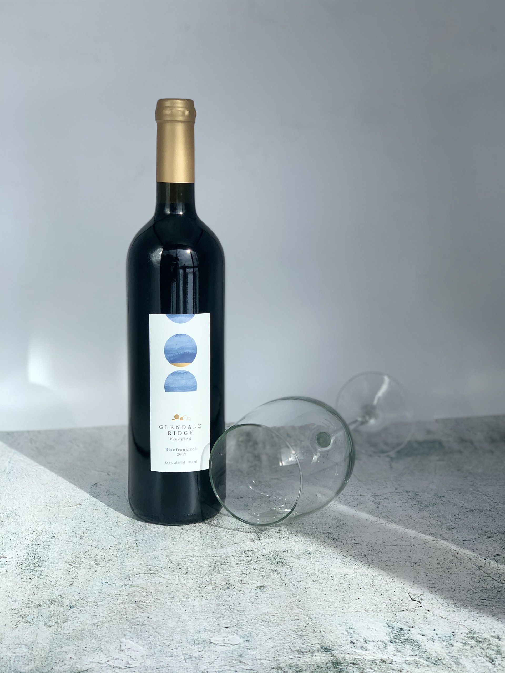 Glendale Ridge wine bottle and glass