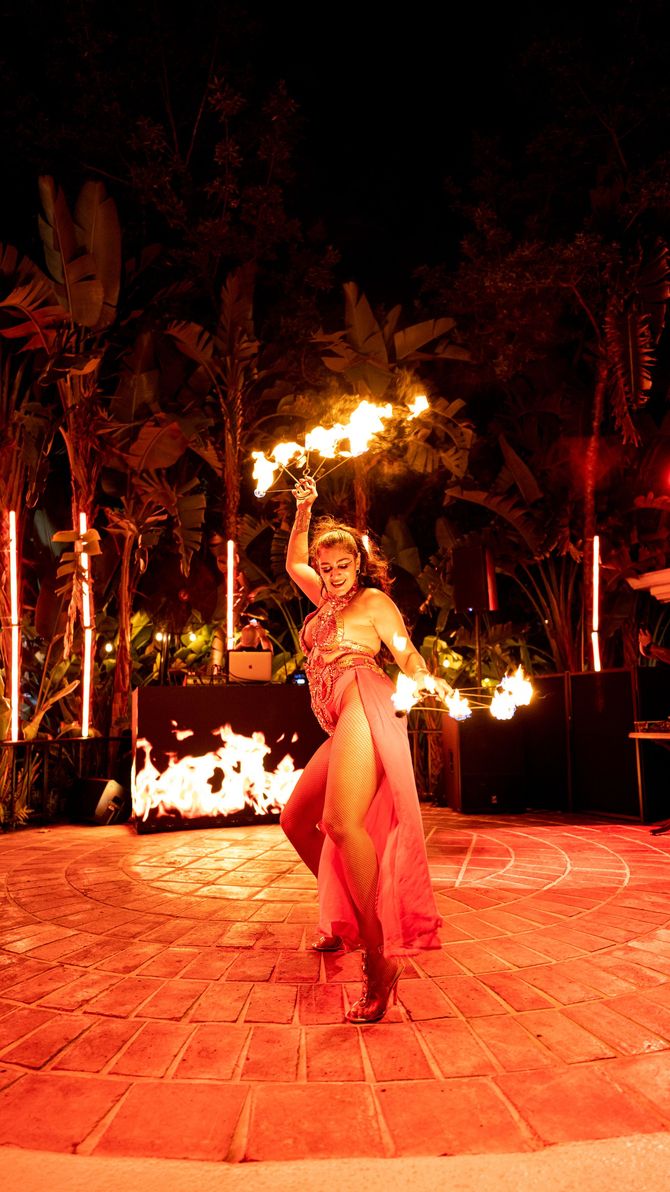 Live entertainment services in Miami, FL