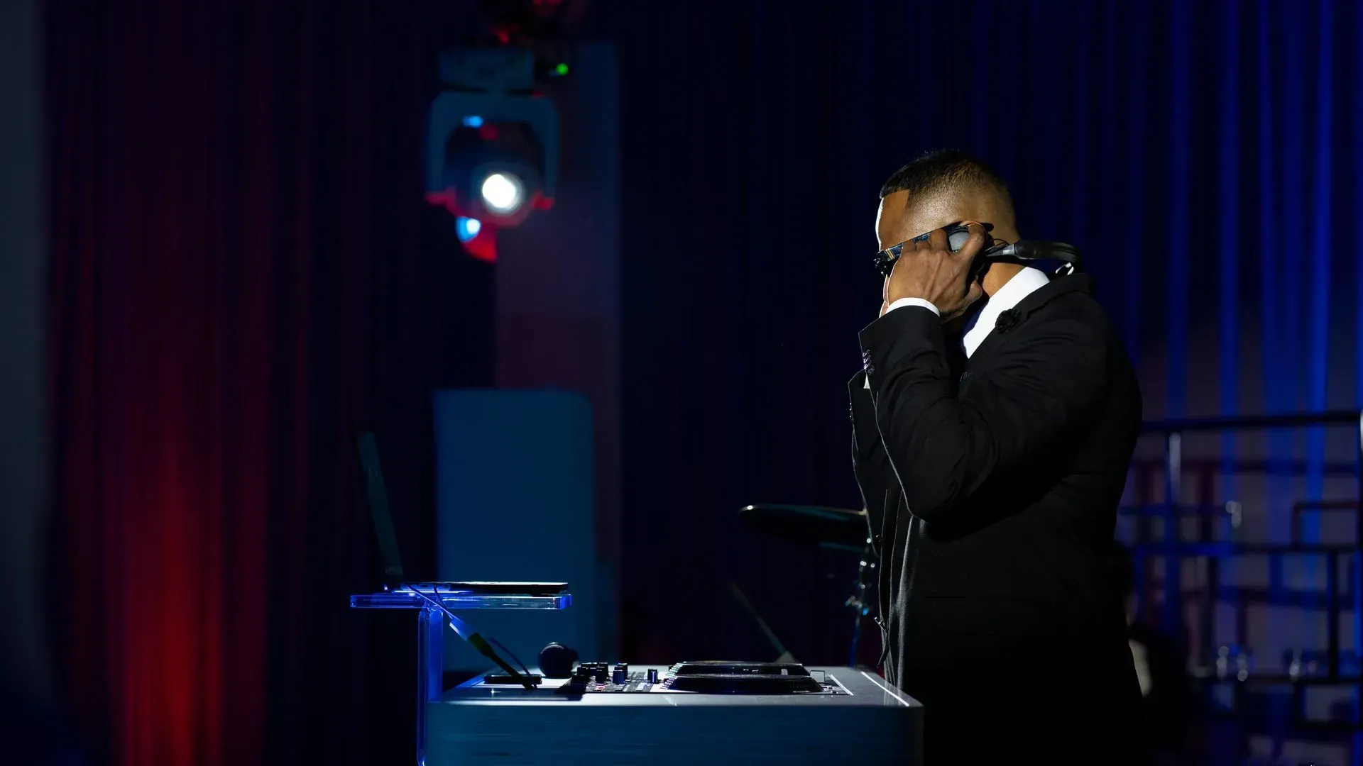 Live entertainment services in Miami, FL