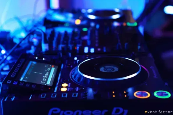 Live Entertainment Miami, FL