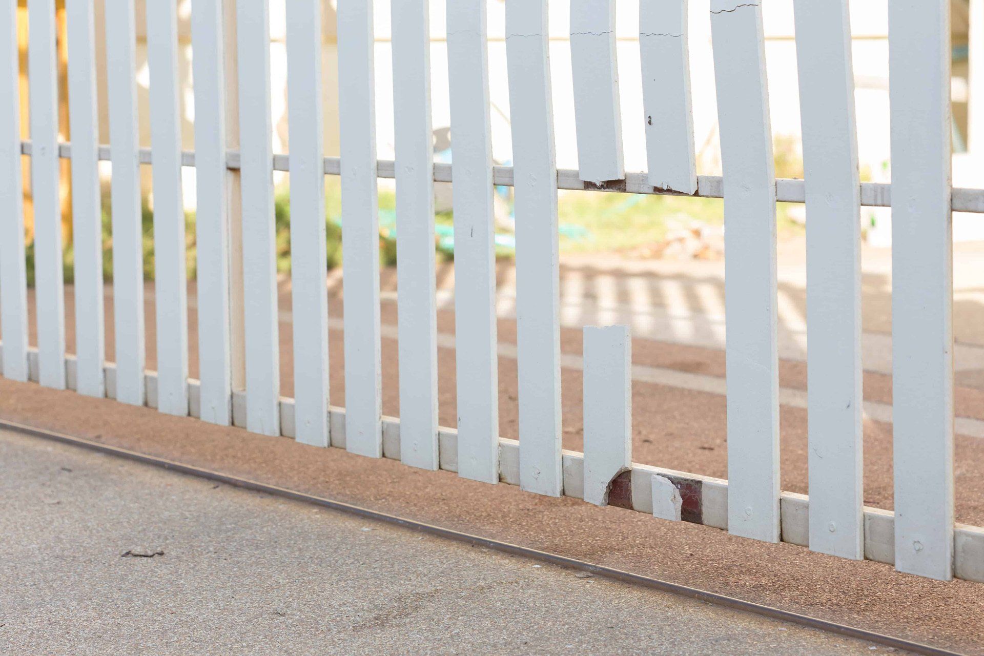 Fence repair Tucson