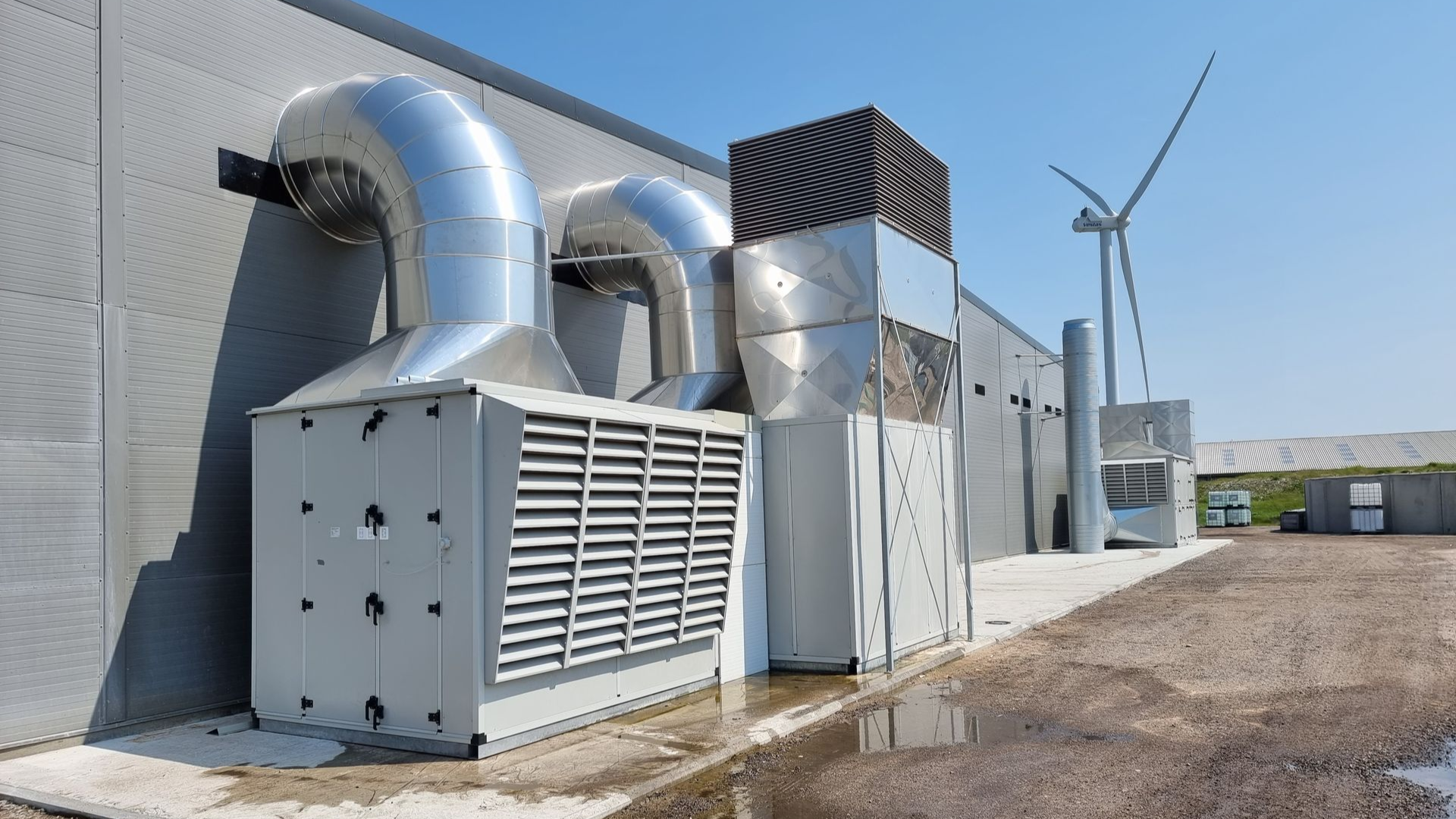 Procesventilation for udsugning af CO2 fra procesanlæg med varmegenvinding og - rumventilationsanlæg for reducering af CO2 og temperatur med varmegenvinding.