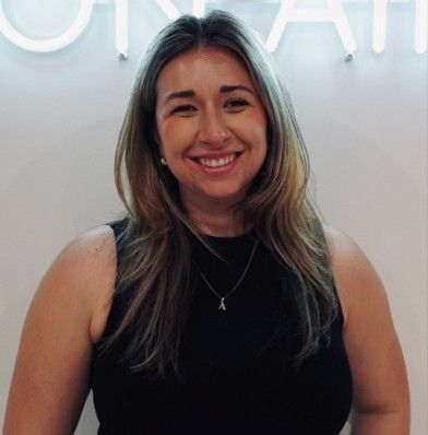 Antoinette Head Shot