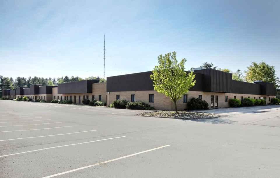 Commercial Building for Lease located at 10245 Brecksville Road, Brecksville, Ohio, 44141