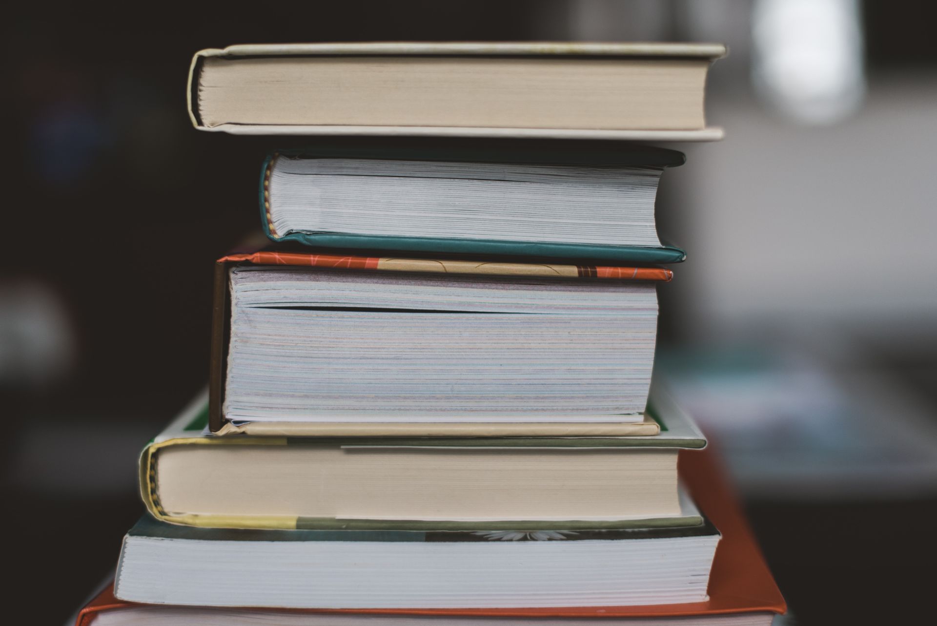 Een boek laten drukken: verkenning van technologie, kosten en duurzaamheid