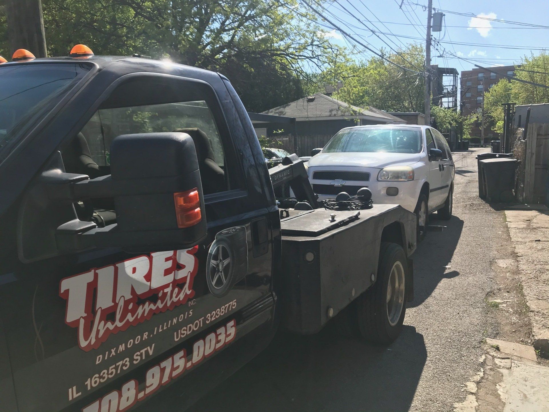 Ukrainian Village Chicago, IL Junk Van Buyer