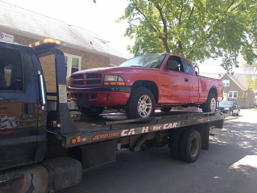 Sell your junk pick-up truck near Chicago, IL