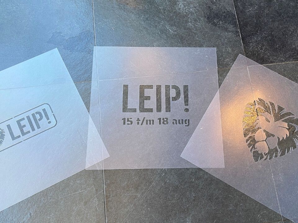 spuitsjabloon voor stoeptegels