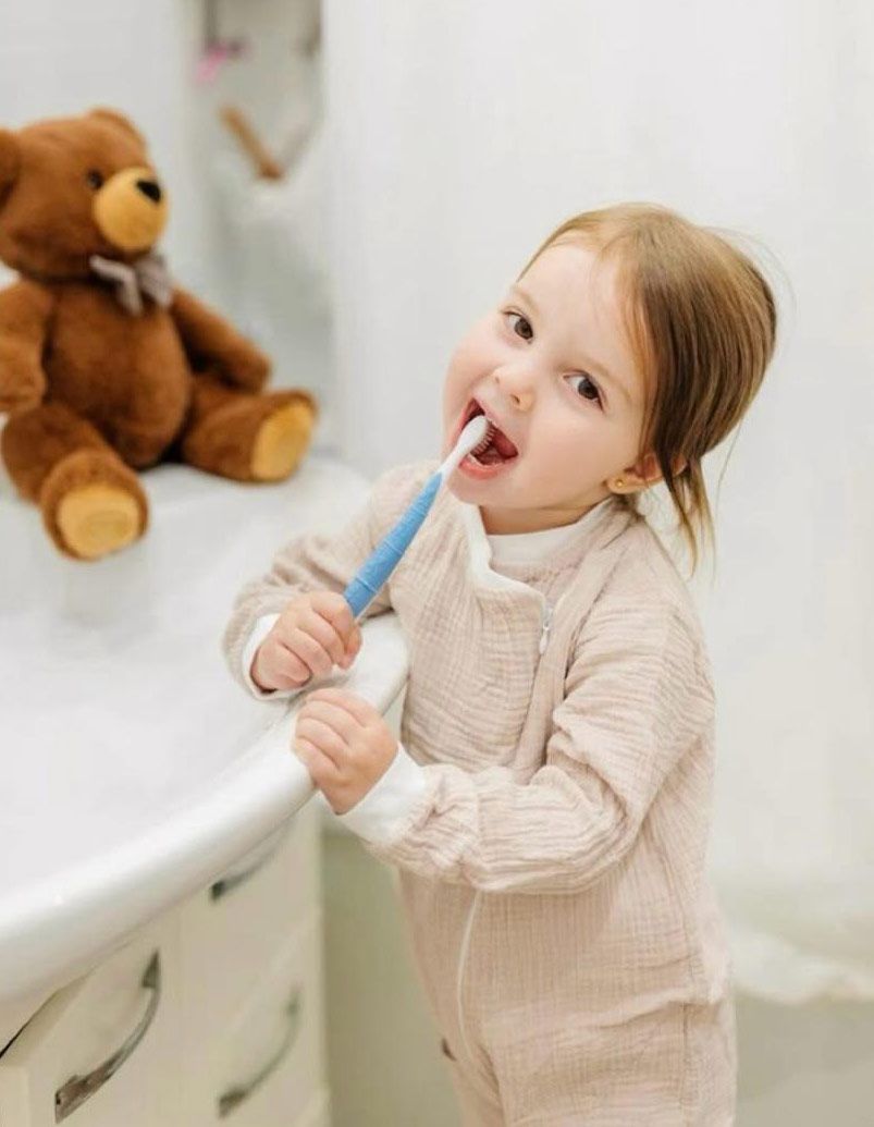 DR. ANTONIO ALCÁZAR FRANCO, DENTISTA ESPECIALISTA EN NIÑOS