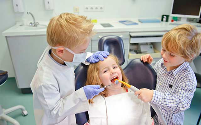 Dr. Antonio Alcázar Franco, Dentista Especialista en niños - Servicios bucales especializados