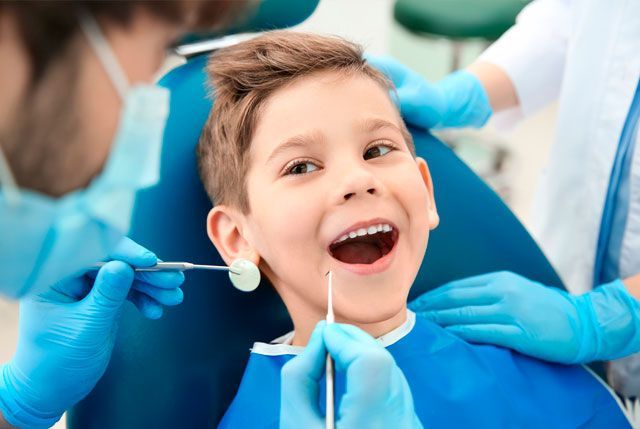 DR. ANTONIO ALCÁZAR FRANCO, DENTISTA ESPECIALISTA EN NIÑOS