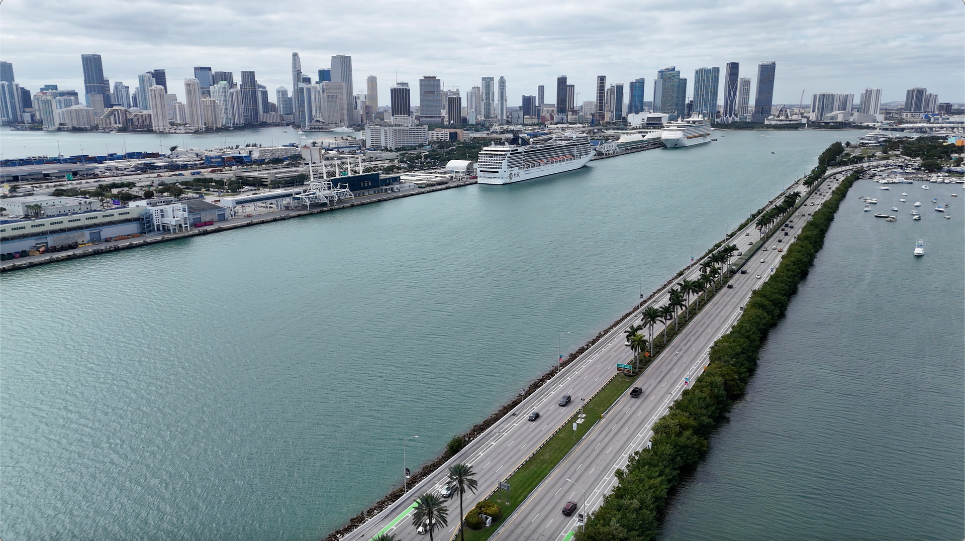 The Views of the Miami Boat Cruise