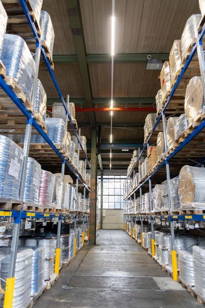 Lagerhalle mit intelligenter Beleuchtung