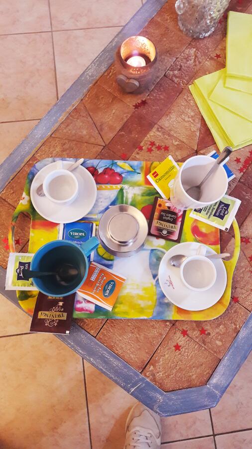 colazione all'aperto nel monolocale in affitto per brevi periodi