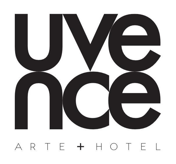 Un logotipo en blanco y negro para el hotel Uve Nice.