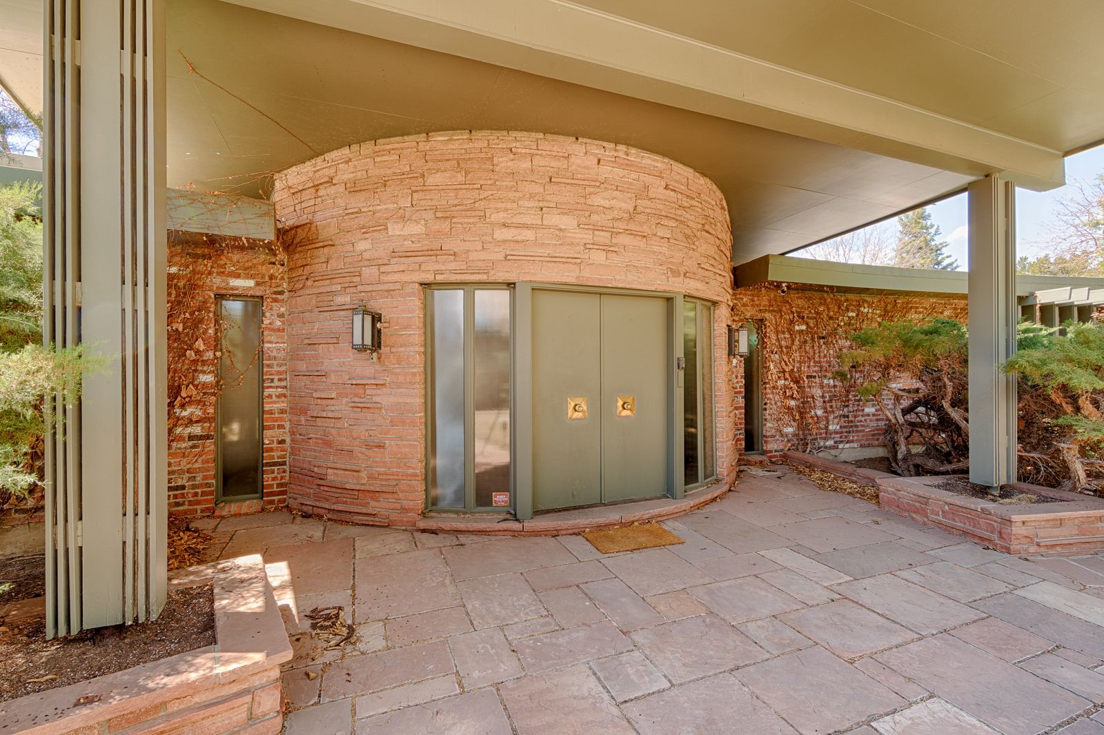 rounded front architectural home