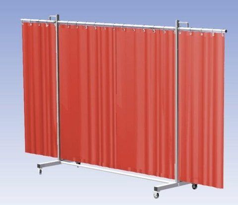 Robusto with welding curtains