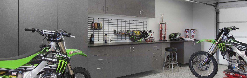 Custom Garage Cabinet Systems