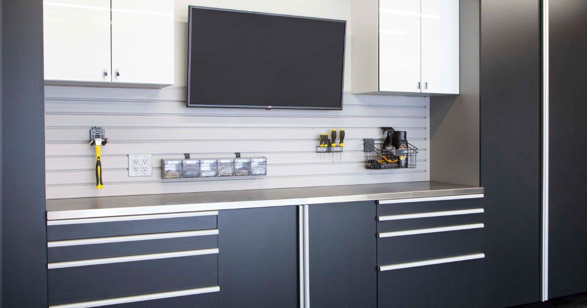 4 Tips for Getting Your Garage Organized for the Summer