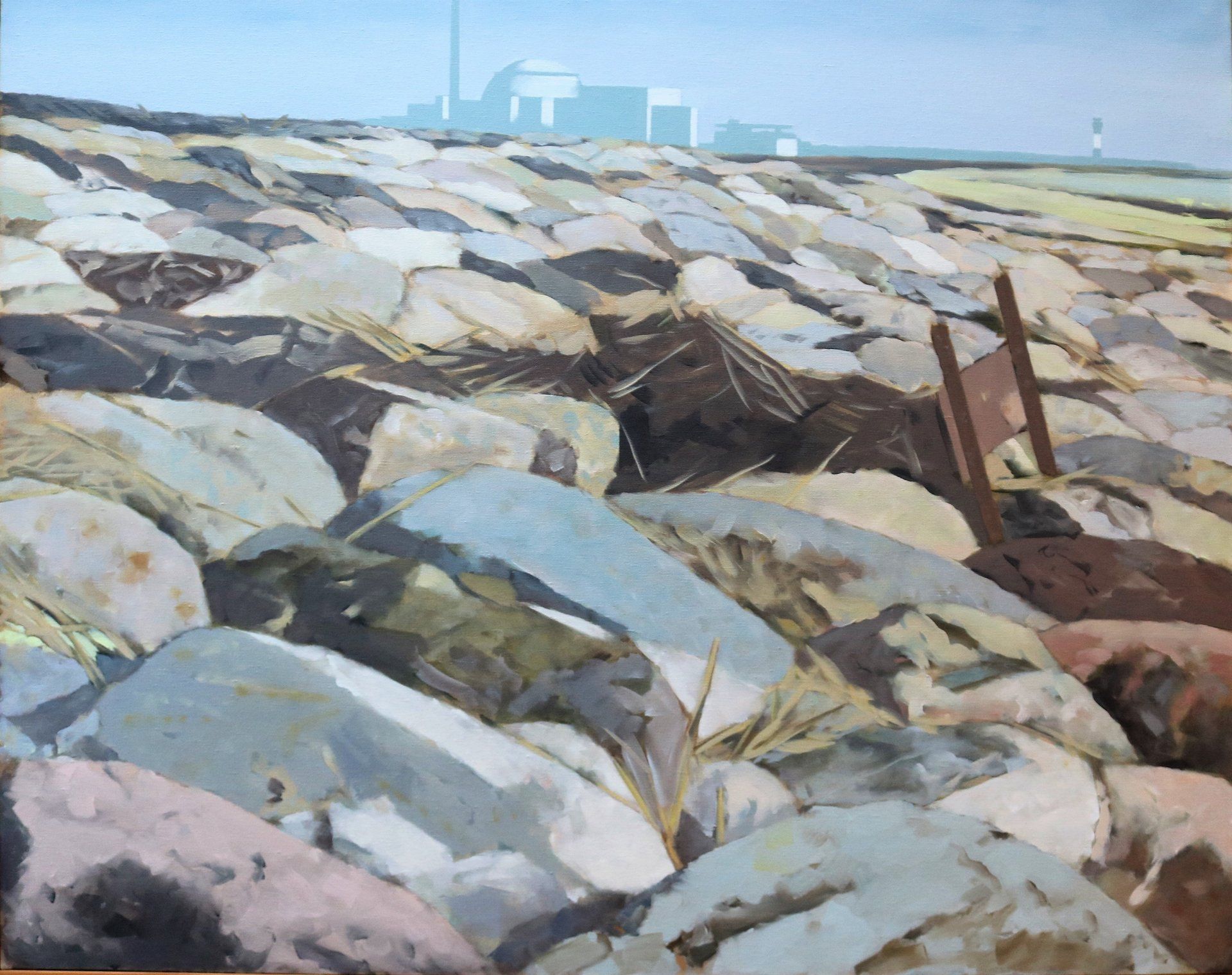 Ein Gemälde von einem Steinhaufen mit einem Kraftwerk im Hintergrund