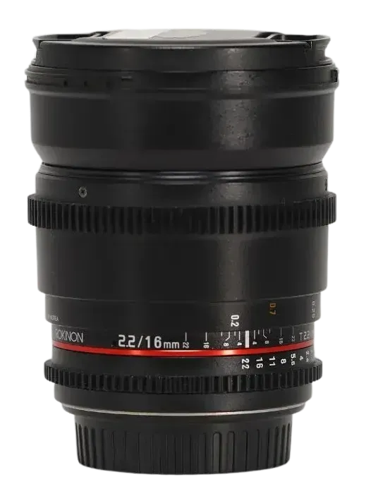 Una lente de cámara con el número 22/16
