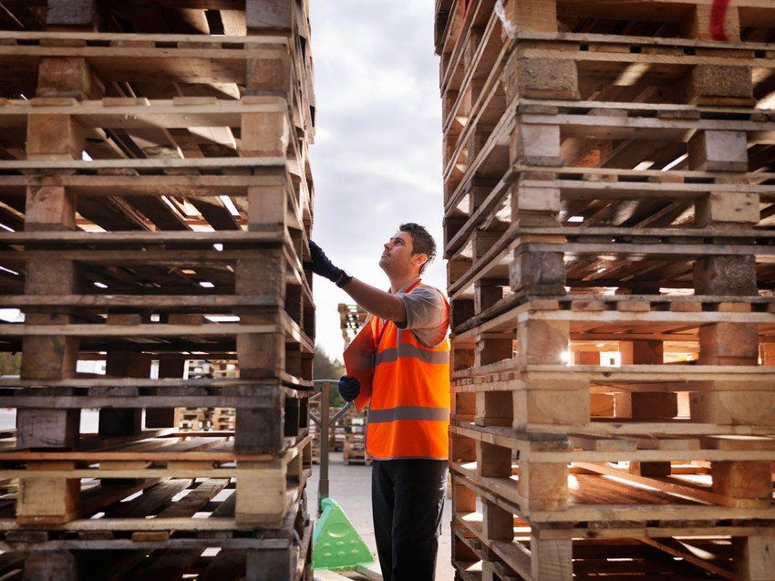Pallet purchases and sales